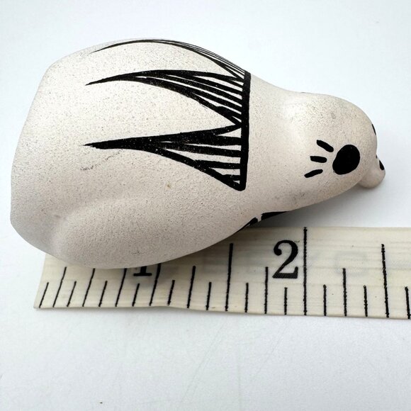 Acoma Pueblo Handcrafted Chino Ceramic Quail Bird Figurine Black & White Pottery - Picture 3 of 7